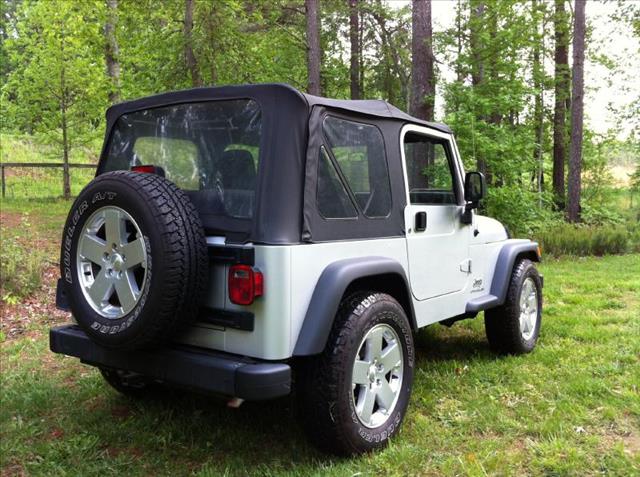 2005 Jeep Wrangler SE