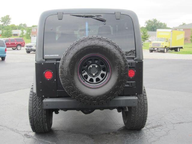 2005 Jeep Wrangler ALL Wheel Drive - NEW Tires