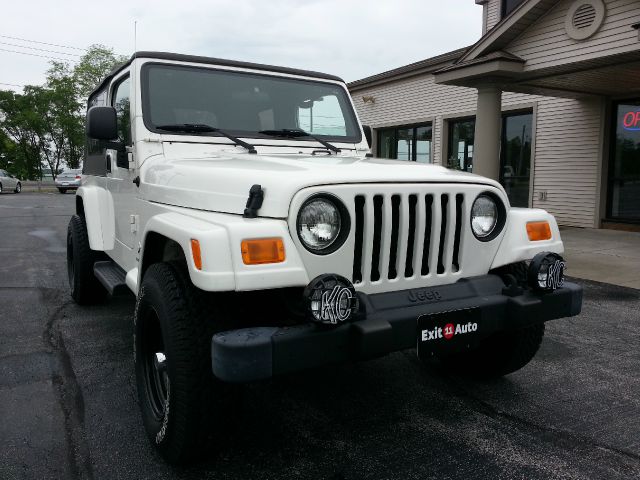 2005 Jeep Wrangler ALL Wheel Drive - NEW Tires