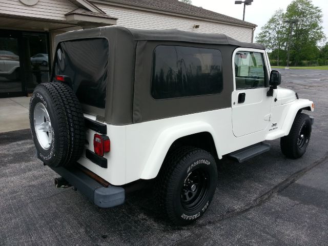 2005 Jeep Wrangler ALL Wheel Drive - NEW Tires