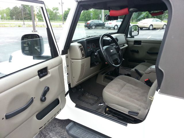 2005 Jeep Wrangler ALL Wheel Drive - NEW Tires