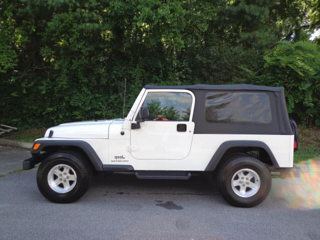 2006 Jeep Wrangler ALL Wheel Drive - NEW Tires