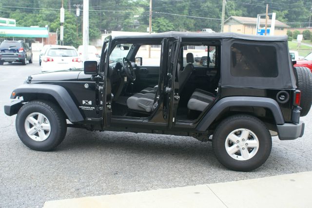 2007 Jeep Wrangler 1500 Extended Cargo Clean