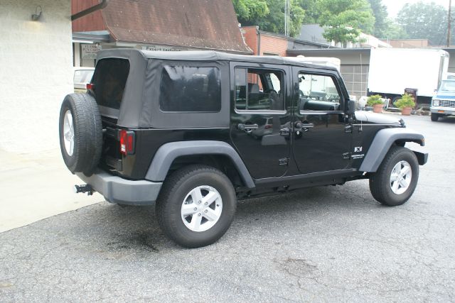 2007 Jeep Wrangler 1500 Extended Cargo Clean