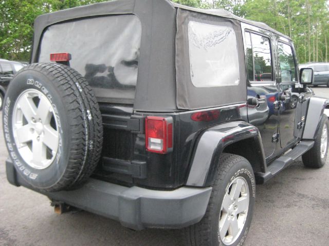 2007 Jeep Wrangler 1500 Extended Cargo Clean