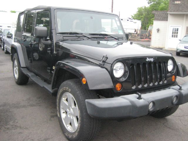 2007 Jeep Wrangler 1500 Extended Cargo Clean