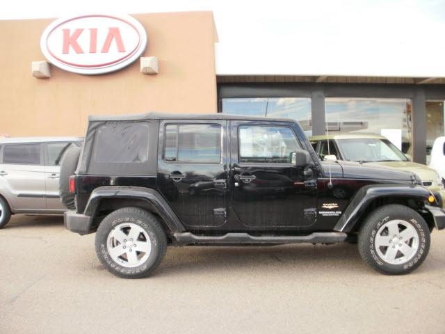 2007 Jeep Wrangler 3500 Dually 12 BOX Truck