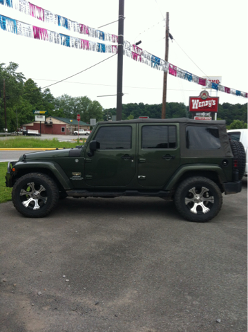 2007 Jeep Wrangler 1500 Extended Cargo Clean