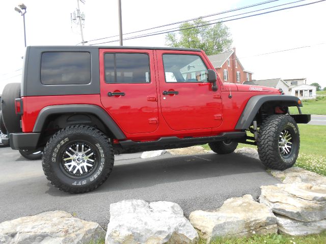 2007 Jeep Wrangler 1500 Extended Cargo Clean