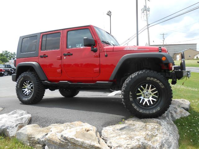 2007 Jeep Wrangler 1500 Extended Cargo Clean