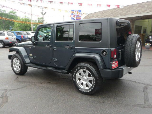 2007 Jeep Wrangler 1500 Extended Cargo Clean