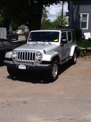 2007 Jeep Wrangler 1500 Extended Cargo Clean