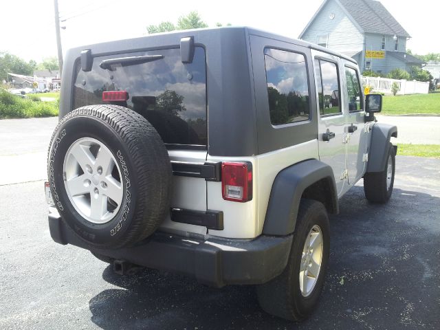 2007 Jeep Wrangler 1500 Extended Cargo Clean