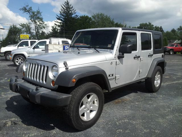 2007 Jeep Wrangler 1500 Extended Cargo Clean