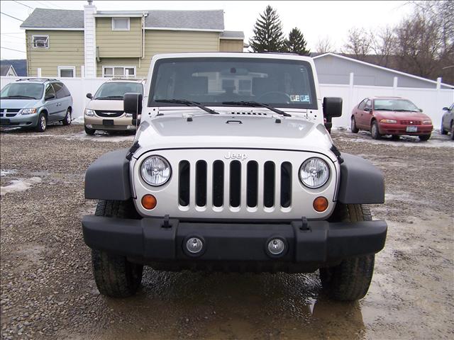 2007 Jeep Wrangler ST Club Cab 8-ft. Bed 4WD