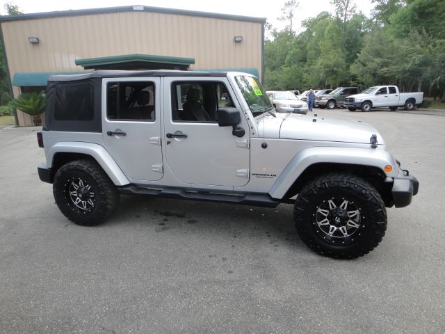 2007 Jeep Wrangler 1500 Extended Cargo Clean