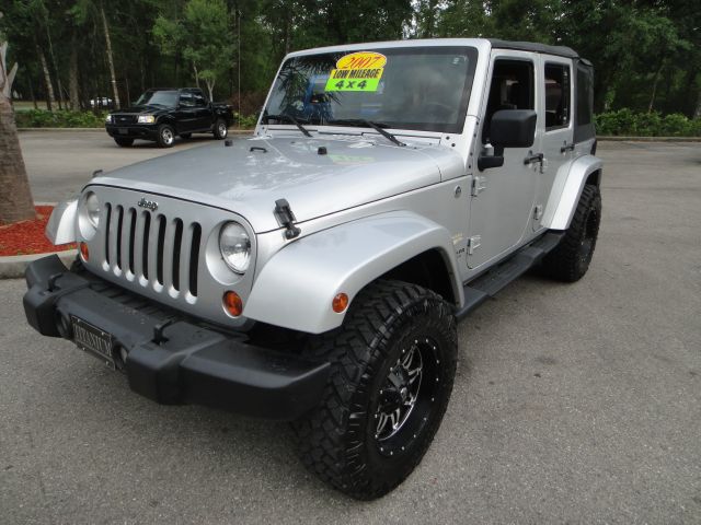 2007 Jeep Wrangler 1500 Extended Cargo Clean