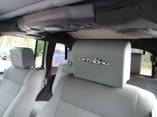 2007 Jeep Wrangler 1500 Extended Cargo Clean