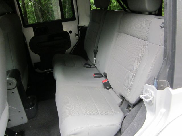 2007 Jeep Wrangler 1500 Extended Cargo Clean