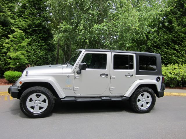 2007 Jeep Wrangler 1500 Extended Cargo Clean