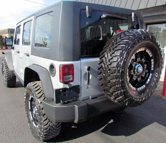 2007 Jeep Wrangler 1500 Extended Cargo Clean