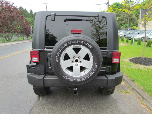 2007 Jeep Wrangler 1500 Extended Cargo Clean