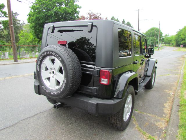 2007 Jeep Wrangler 1500 Extended Cargo Clean