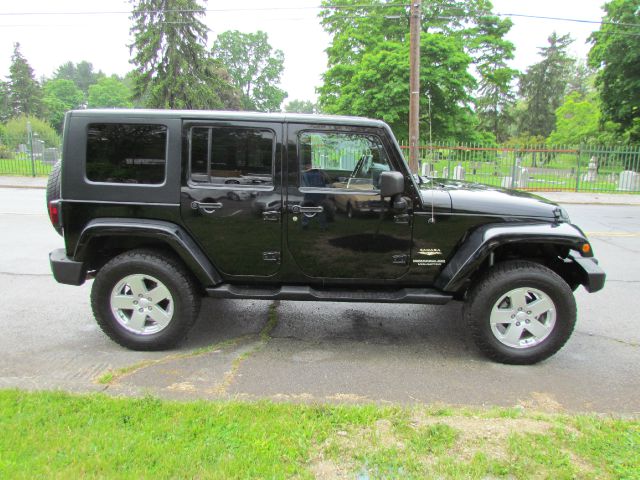 2007 Jeep Wrangler 1500 Extended Cargo Clean