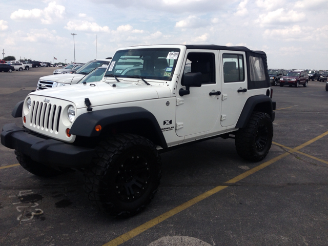 2008 Jeep Wrangler 1500 Extended Cargo Clean