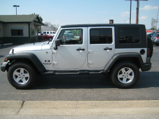 2009 Jeep Wrangler 1500 Extended Cargo Clean