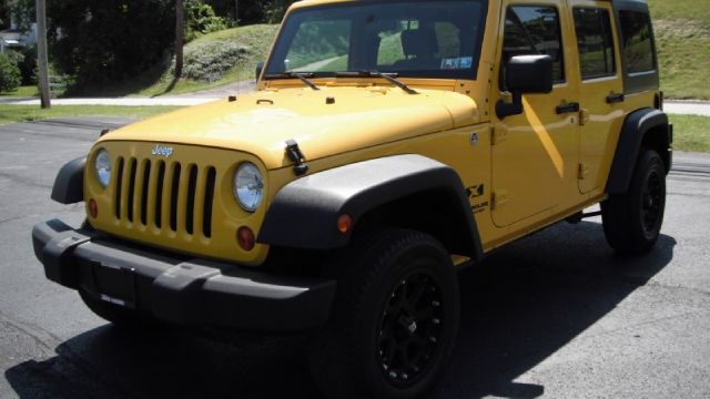 2009 Jeep Wrangler 1500 Extended Cargo Clean