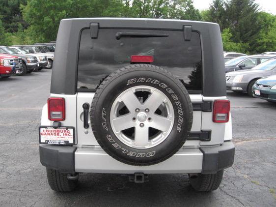 2009 Jeep Wrangler 1500 Extended Cargo Clean