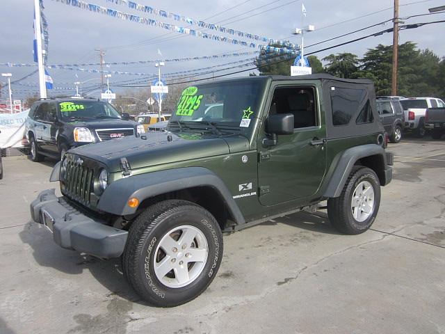 2009 Jeep Wrangler 2WD Quad Cab SLT DRW