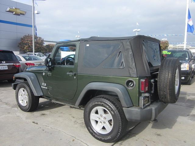 2009 Jeep Wrangler 2WD Quad Cab SLT DRW