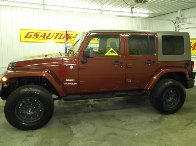 2010 Jeep Wrangler 1500 Extended Cargo Clean