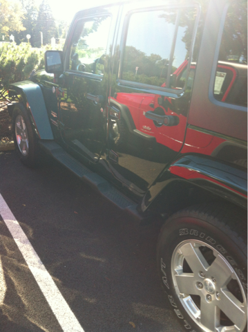 2010 Jeep Wrangler 1500 Extended Cargo Clean