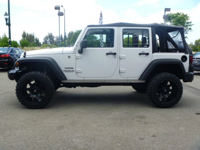 2010 Jeep Wrangler 740il Navigation