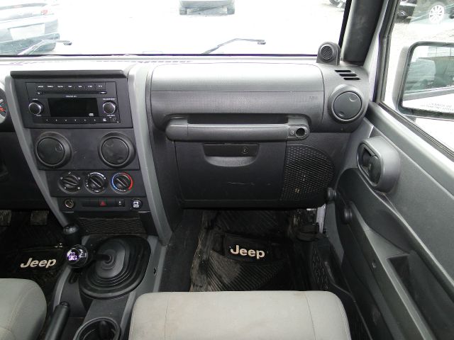 2010 Jeep Wrangler 740il Navigation