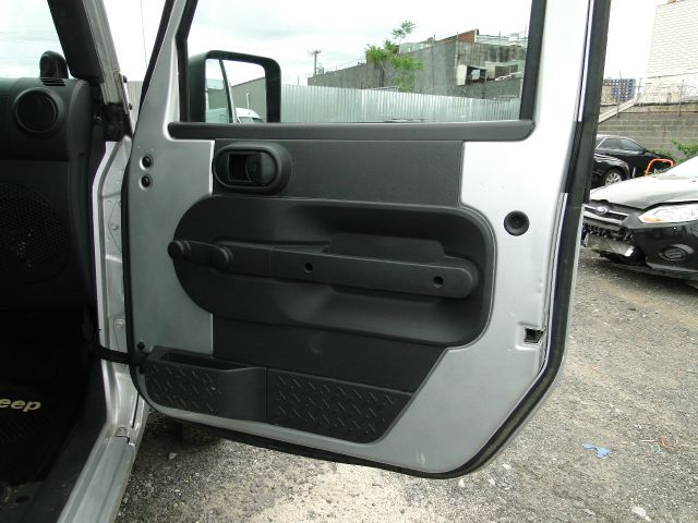 2010 Jeep Wrangler 740il Navigation