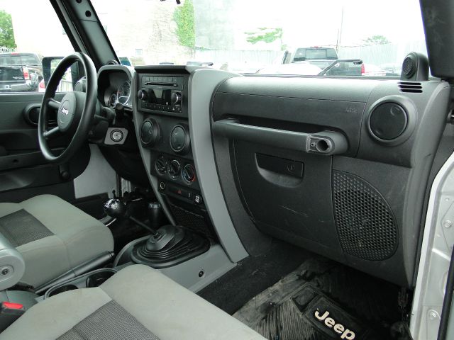 2010 Jeep Wrangler 740il Navigation