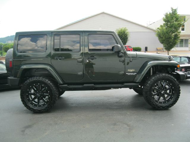 2011 Jeep Wrangler 1500 Extended Cargo Clean