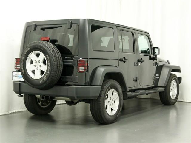 2012 Jeep Wrangler 4 DR. Cloth