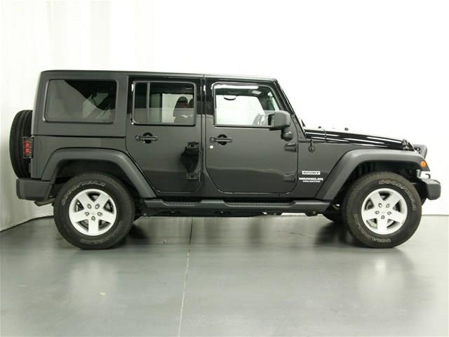 2012 Jeep Wrangler 4 DR. Cloth