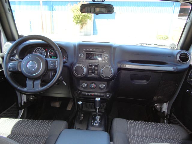 2012 Jeep Wrangler 740il Navigation