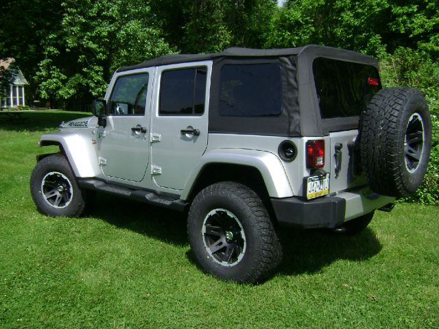 2012 Jeep Wrangler 1500 Extended Cargo Clean