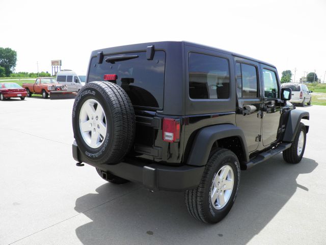 2013 Jeep Wrangler 740il Navigation