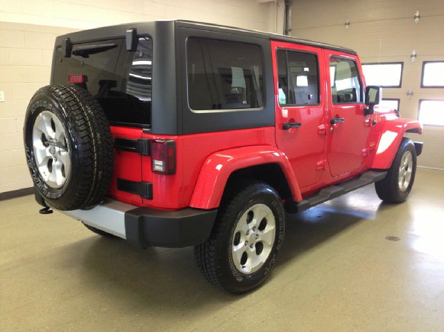 2013 Jeep Wrangler 1500 Extended Cargo Clean