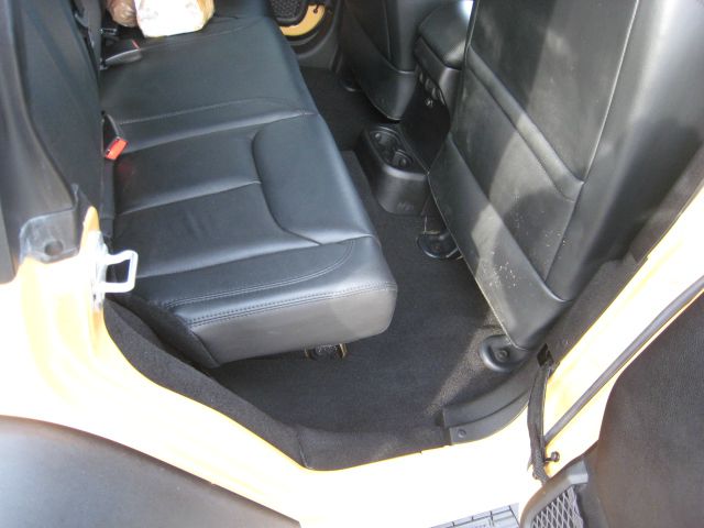 2013 Jeep Wrangler 1500 Extended Cargo Clean