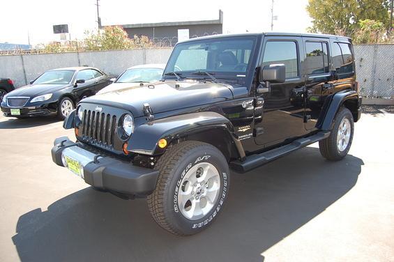 2013 Jeep Wrangler 1500 Extended Cargo Clean