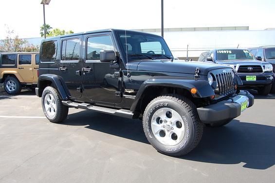 2013 Jeep Wrangler 1500 Extended Cargo Clean